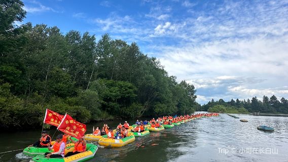 Changbai Mountain Forest Canyon Drifting