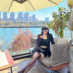 酤居湖景音乐餐吧(安宁店) User Photo