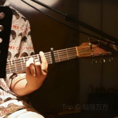 小屋-果子的店•民谣火塘•音乐酒馆 User Photo