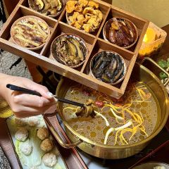 来一锅菌语·野生菌酸汤火锅 User Photo