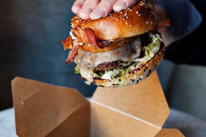 per se Social Corner