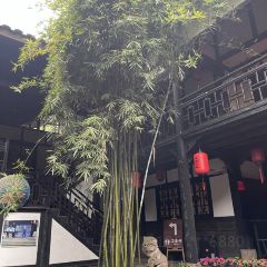 什么都有(尧坝古镇旅游景区店) User Photo