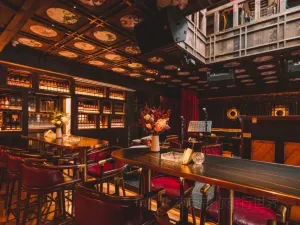 Bar Fable