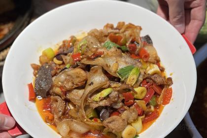 四川阿彭回锅肉饭店(百福街店)