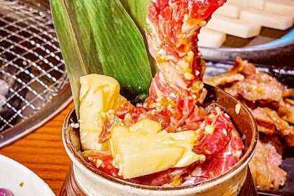 肉倉焼肉バー(勺园里店)