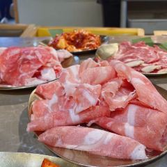 滋滋牛自助烤肉(东百中心店) User Photo