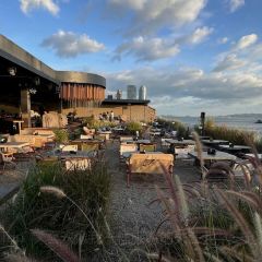 Top Lounge User Photo