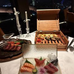 天空之城·全景旋转餐厅 User Photo