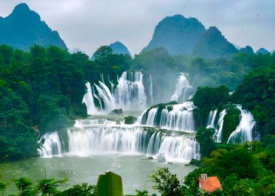 Three-Tier Waterfall Viewing Platform