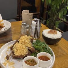 Pison Ubud User Photo