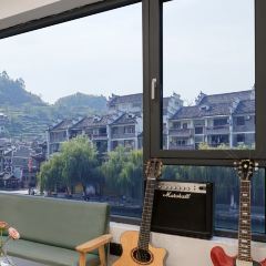 以梦为马民谣小酒馆 User Photo