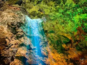 Old Dragon Cave, Congren Valley Scenic Area-