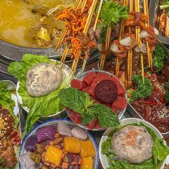 唐记煌·大坨牛肉串串香火锅(中渼市集店) User Photo