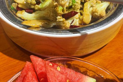 老章家·宜春菜(润达潮玩新天地店)