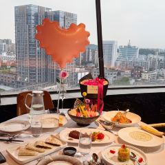 天空之城·全景旋转餐厅 User Photo