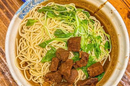 寅春老滷麵(含山一店)