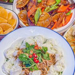 山河屯铁锅炖(乌山西路店) User Photo