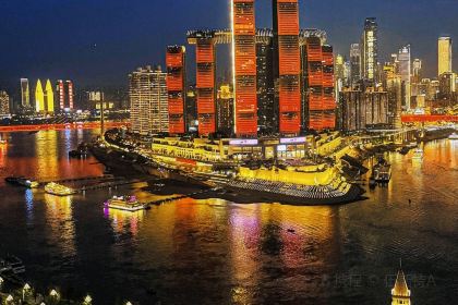 Flaky clouds ART CONCEPT RESTAURANT