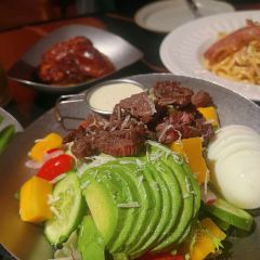 漓岸璞闲文旅酒店(阳朔西街漓江店)·上房野BISTRO·餐×酒×咖 User Photo