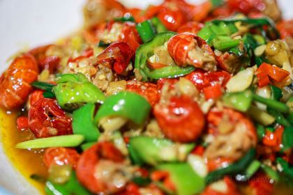 杨爱珍大排档(县西街店)