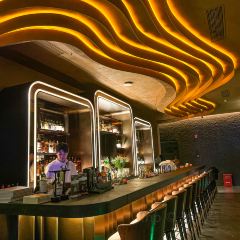 DEW Lounge User Photo