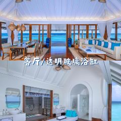 Sea Underwater Restaurant at Anantara Kihavah 여행 사진