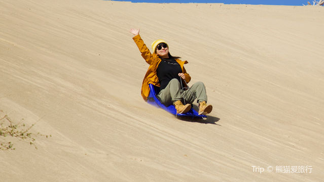 Sandboarding in Chifeng