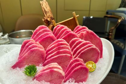 鼎尚养生火锅店