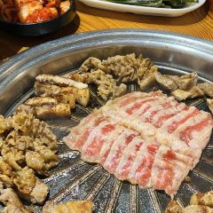杨国美初见烤肉屋韩国料理(宏程国际店) 여행 사진