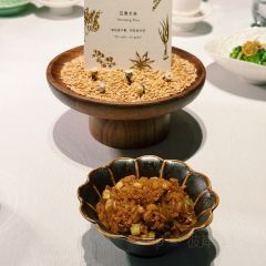 LING LONG User Photo