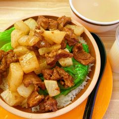 隆达煲仔粉煲仔粥(城东大道店) User Photo