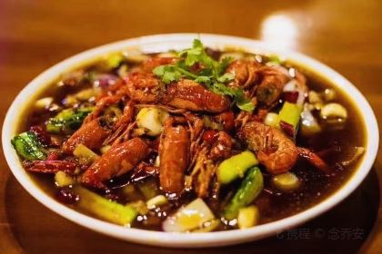 梁庆十三香龙虾馆(夹江店)