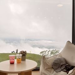 上沅雲栖酒店·云边咖啡屋 User Photo