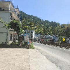 山里人家(童东线店) User Photo