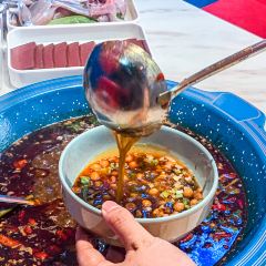 川渝美蛙鲜鱼火锅(盛唐湾店) 여행 사진