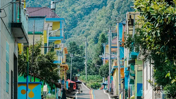 Damaoshan Fairy Tale Village