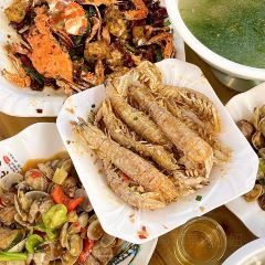 老船夫海鲜馆·本地人肯定·现捞鲜活海鲜(银滩店) User Photo