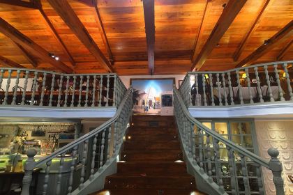 江畔餐厅(斯大林街店)