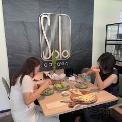 Saliey Garden User Photo