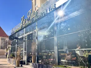 Cafe Restaurant La Paix