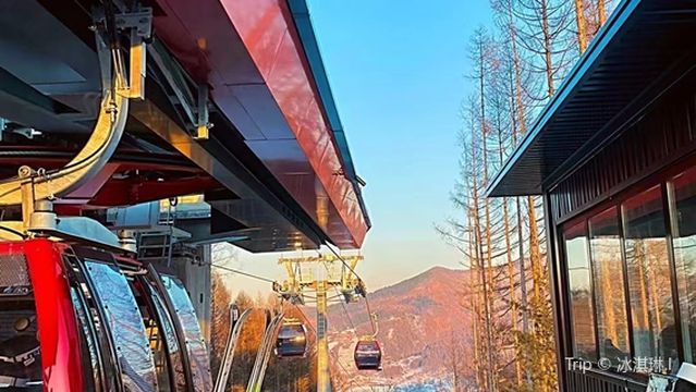 wan da hua xue chang