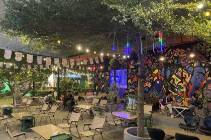 Galaxy Bar ກາແລັກຊີ້ ບາຣ໌