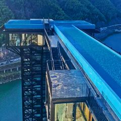 那云温泉度假村悬崖上的天空之城·火锅西餐厅 User Photo