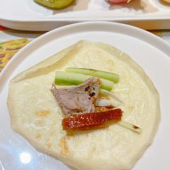 Hunchun Cake and Roast Duck (Weiyang Road Shenglong) 여행 사진