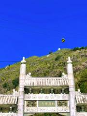 Tiangong Mountain Yuantong Buddhist Temple