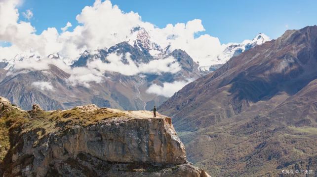 Himalayan great cliff