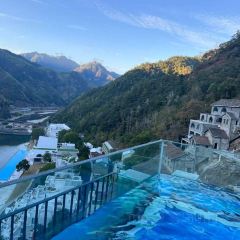 那云温泉度假村悬崖上的天空之城·火锅西餐厅 User Photo