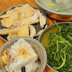 荣发鸡饭店 User Photo