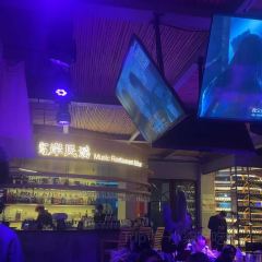 离岸江景餐吧(江滨中大道店) User Photo