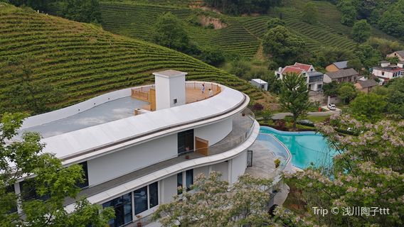 Tangchi Hot Spring Holiday Resort